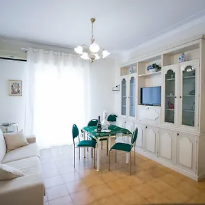 A Casa Di Rossella Aeroporto di Catania Fontana Rossa